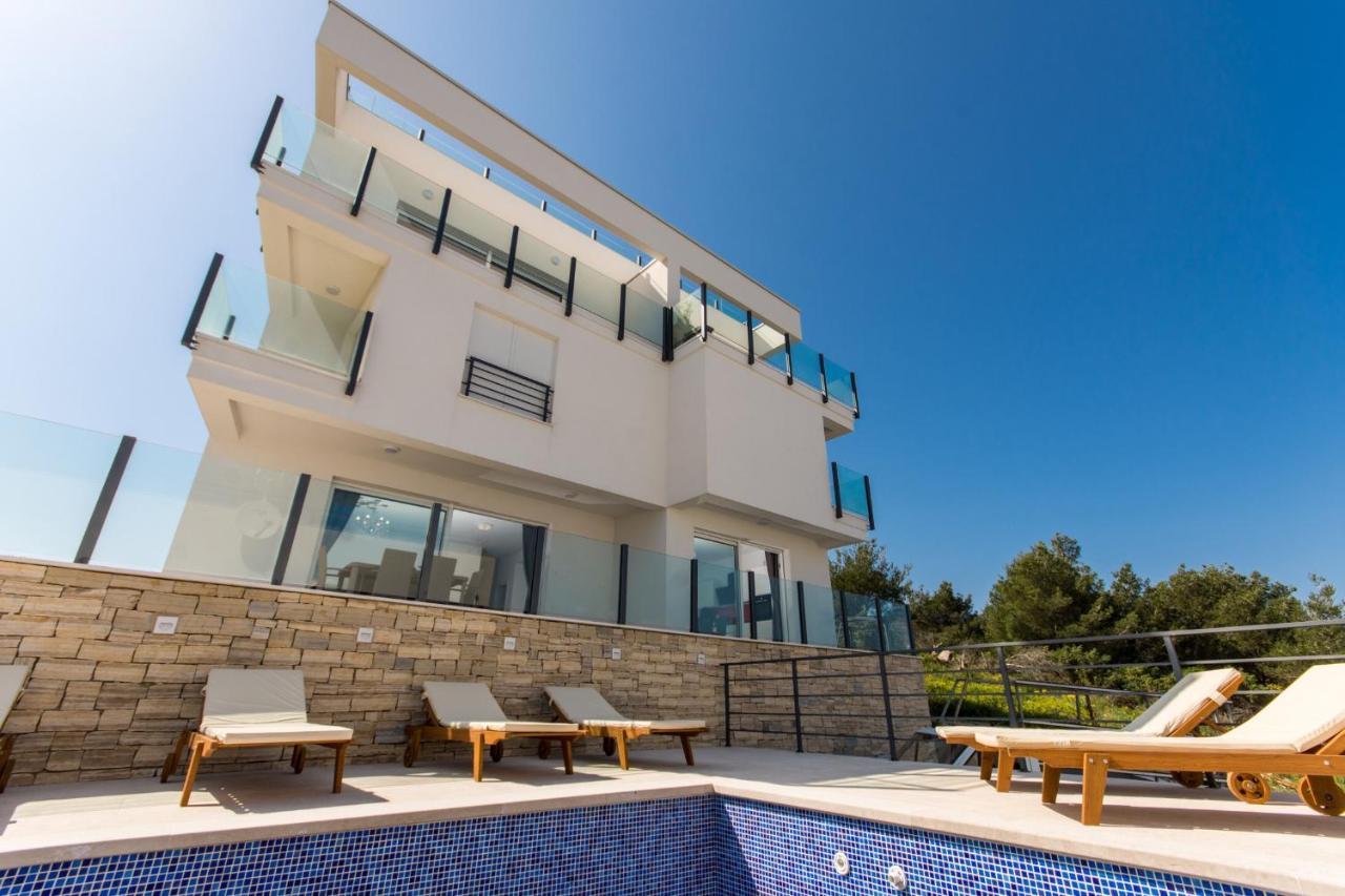 טרוגיר Apartment Julia מראה חיצוני תמונה